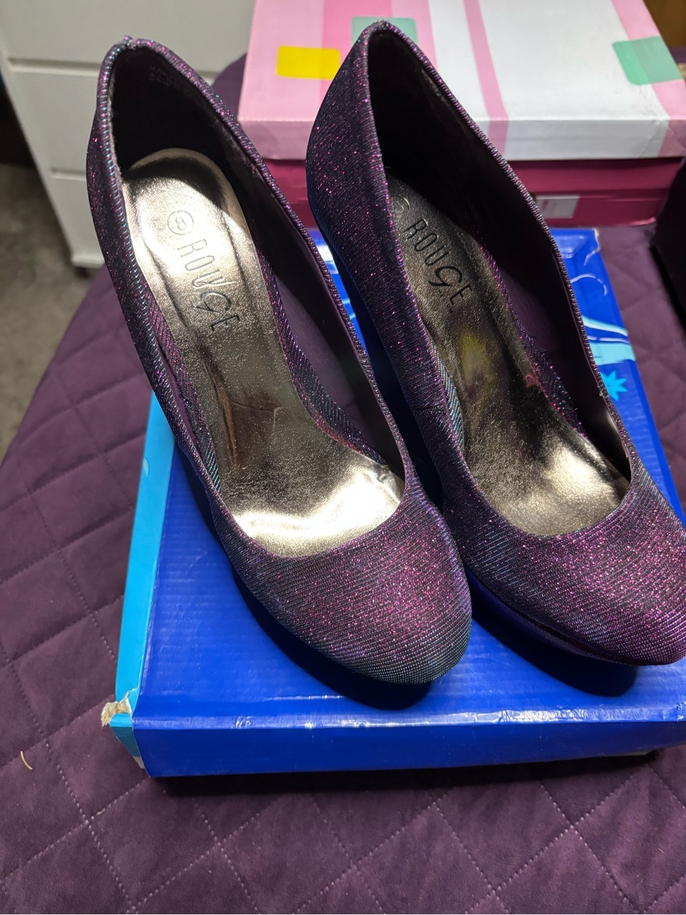 Rouge Helium Sparkling Purple Glitter Wedge Pumps
